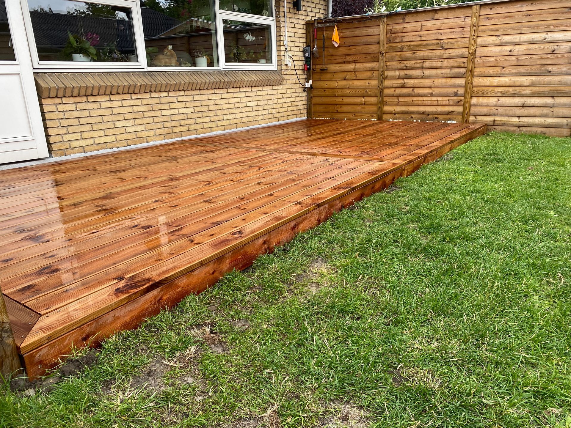 Havegange & stier i træ